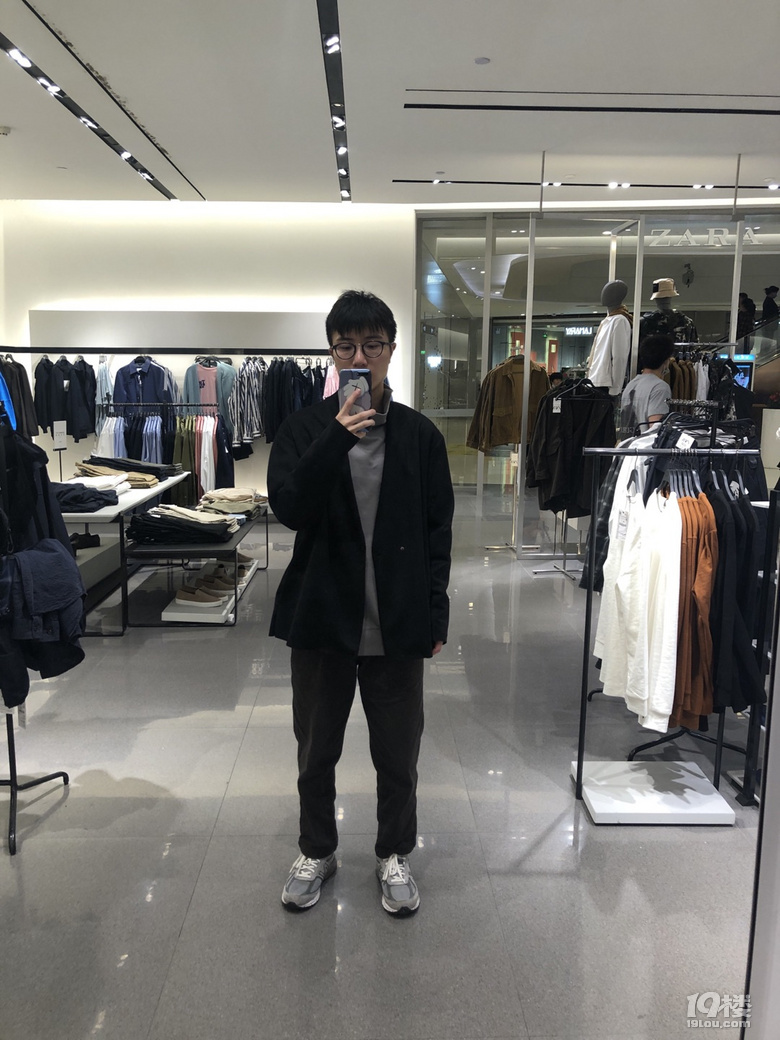 真是个古怪的季节，试衣服竟然穿出了四季