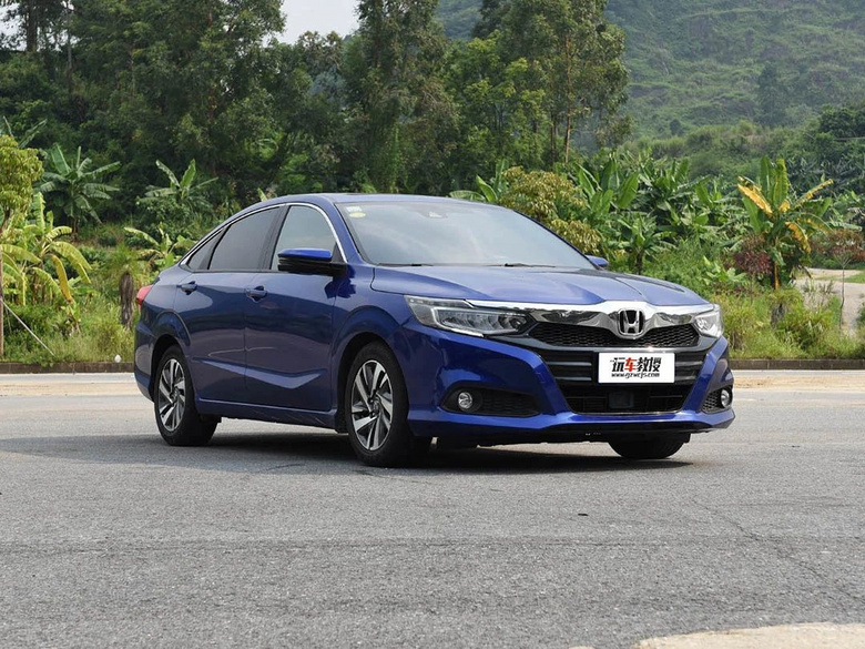 0.9T 售价13.38万！别说1.3T奔驰接受不了了！