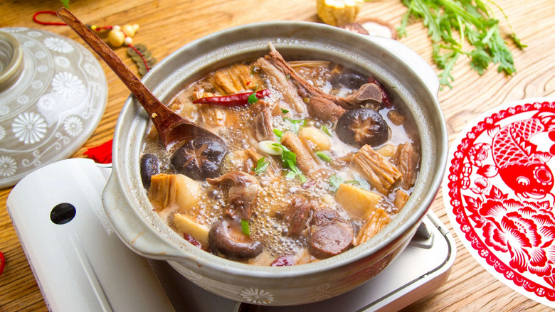學(xué)會這7種萬能調(diào)料搭配,蘸肉蘸青菜都好吃