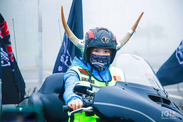 霸气！300辆哈雷机车“骑”聚仙女山，国内尚属首次