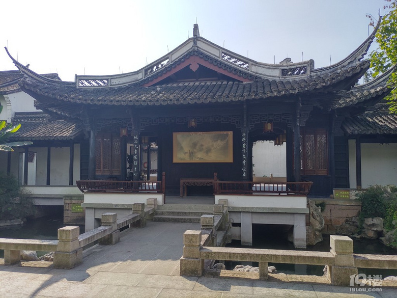 乘公交游海宁盐官古镇