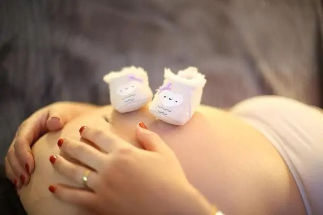 孕期来杭州旅游一周重8斤！24岁女游客变成“糖妈妈”