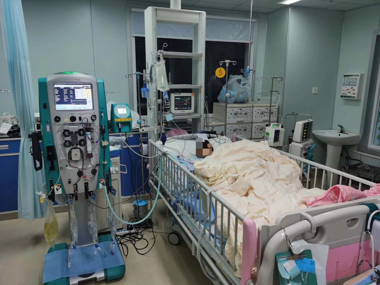 警惕!在家吃了一盘炒鱿鱼,11岁男孩被送进ICU抢救
