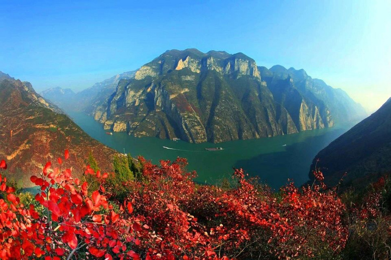 中國這處被人遺忘的火紅秋色,綿延數(shù)百里,美翻天!真的藏不住了