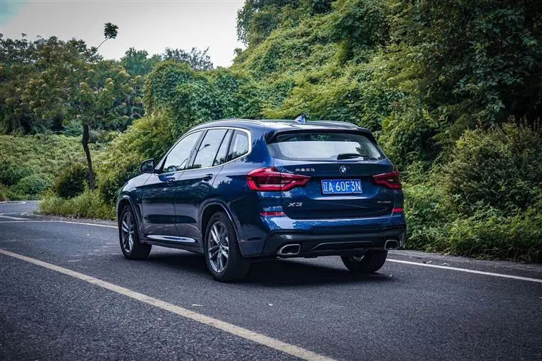 在suv也加长的现在为什么宝马x3还在坚守短轴