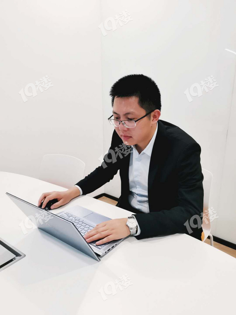 【19周年专访】我敢保证,成千上万19楼网友的疑惑都被他解答过!