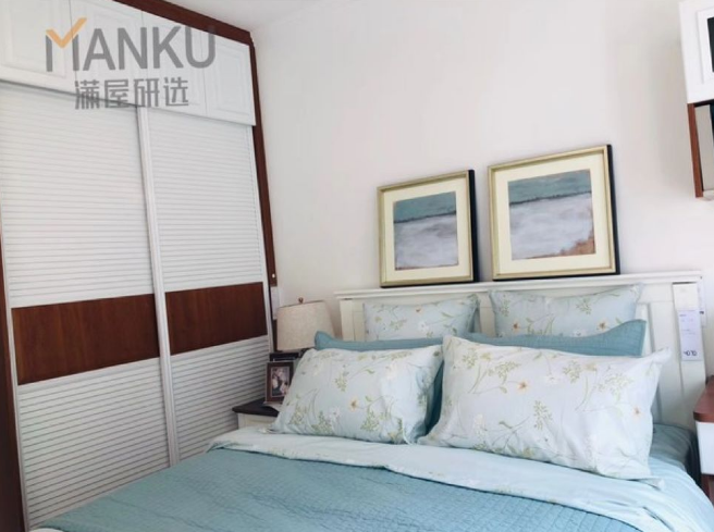 81㎡三室一厅,她巧用蓝与黄,精准诠释了美式风亮点