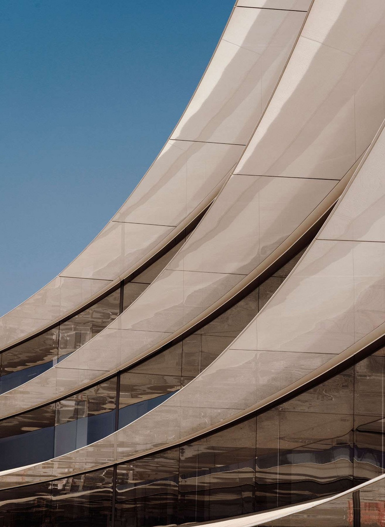 ApplePark，喬布斯式嚴(yán)格設(shè)計(jì)的宇宙飛船