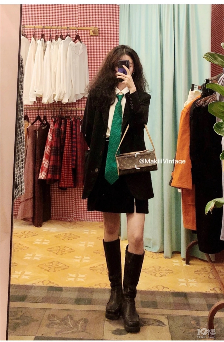 时尚拍了拍你,邀请你做一天vintage少女