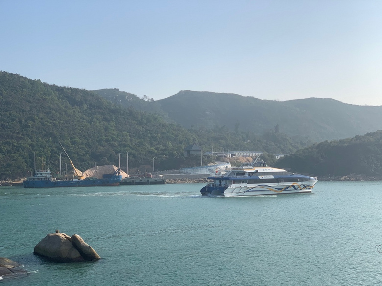 借著看展之名，去了壁紙中的海島