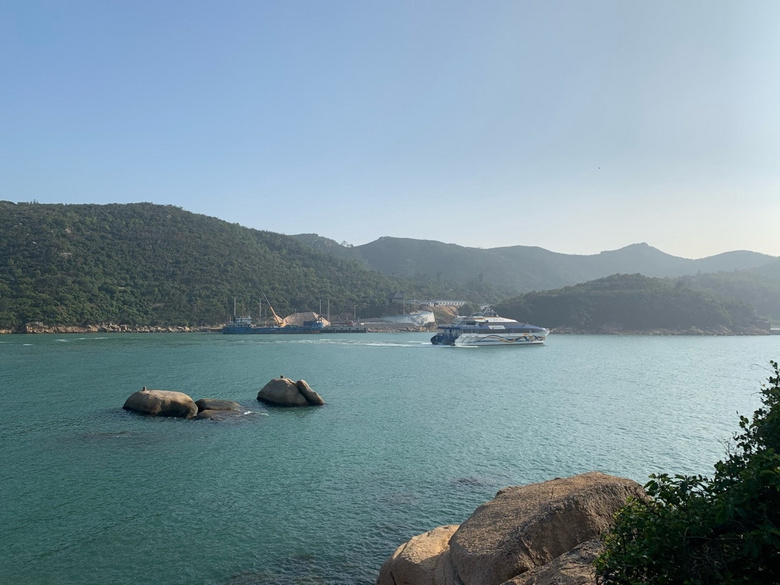 借著看展之名，去了壁紙中的海島
