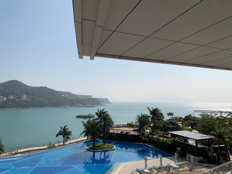 借著看展之名，去了壁紙中的海島