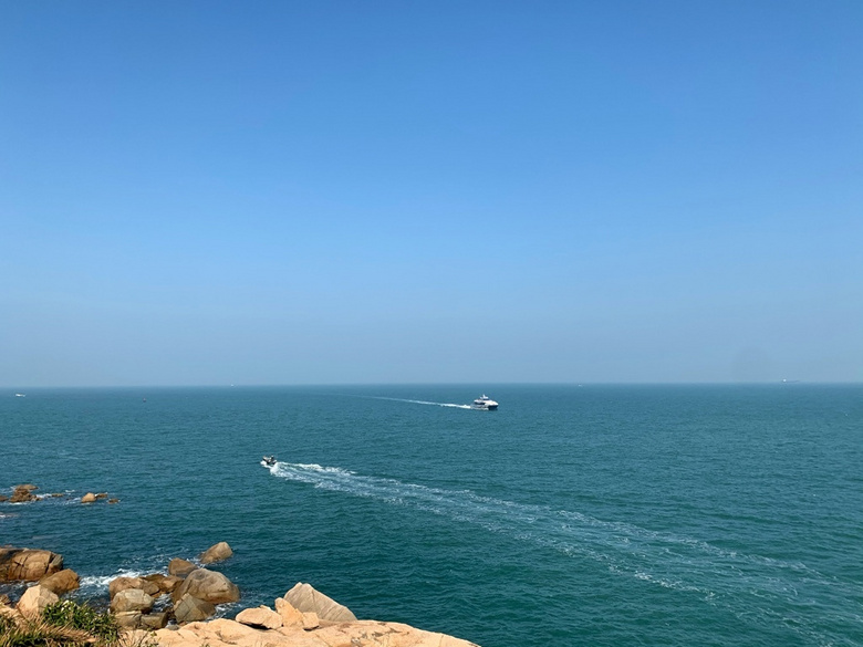 借著看展之名，去了壁紙中的海島