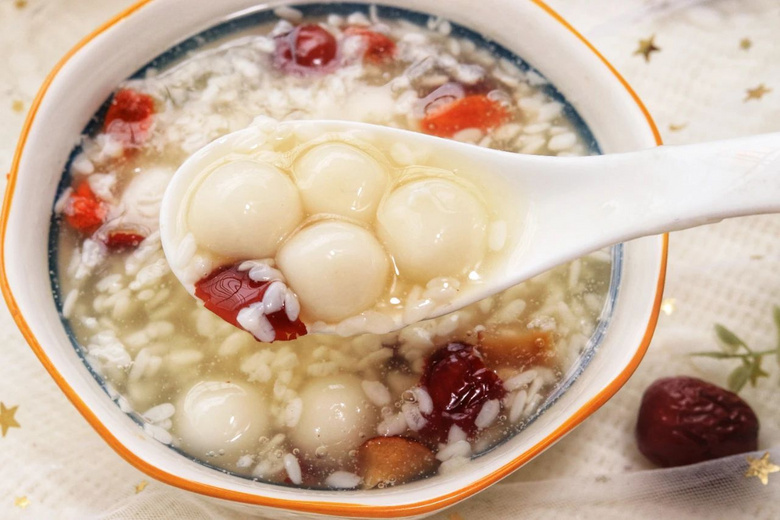 冬季早餐多喝山药酒酿甜汤的做法,秋裤都能少穿一条!