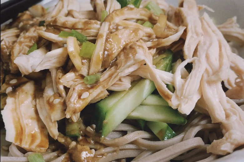 是我孤陋寡聞了,原來還有養(yǎng)足135天的黑jiojio土雞