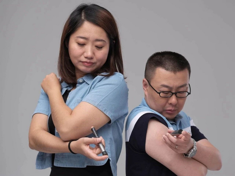 躲在廁所打針的孩子們