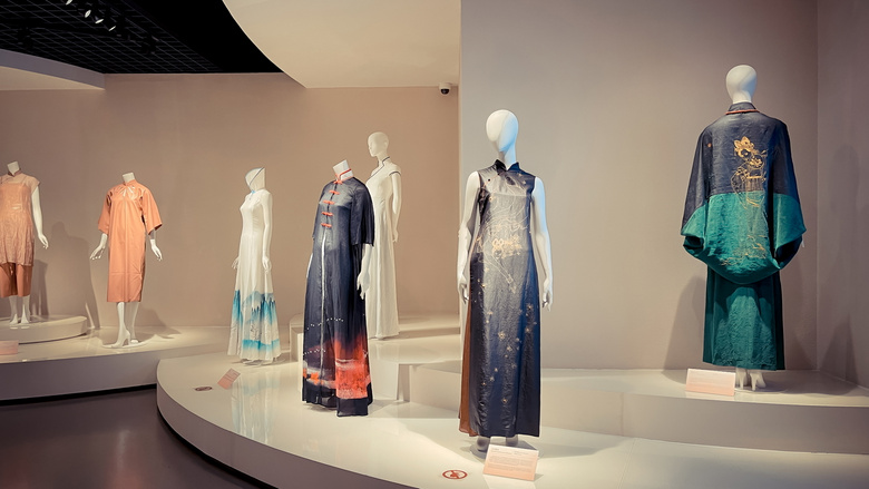 中国丝绸博物馆《云荟:中国时尚大展回顾 2011-2020展》