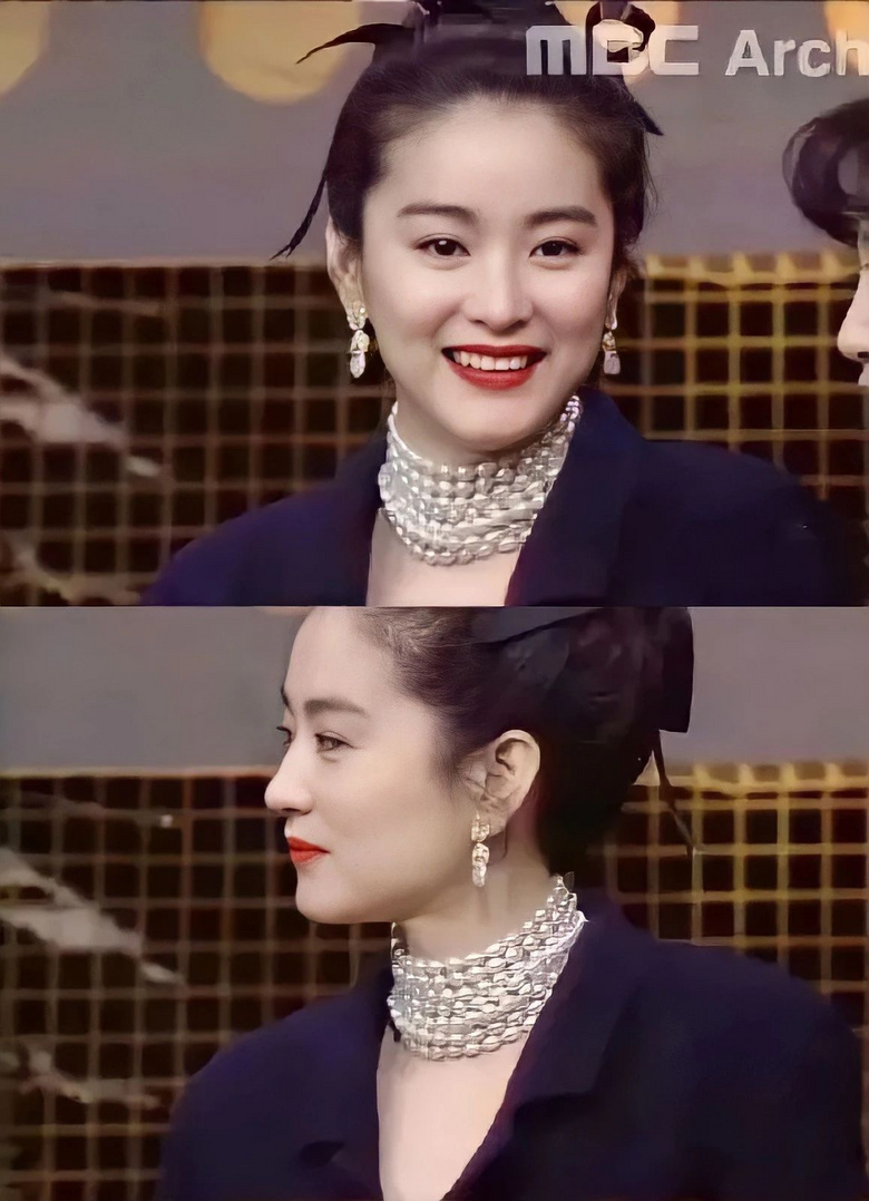 别再披头散发了！这3款新年发型才够美够撩人！！
