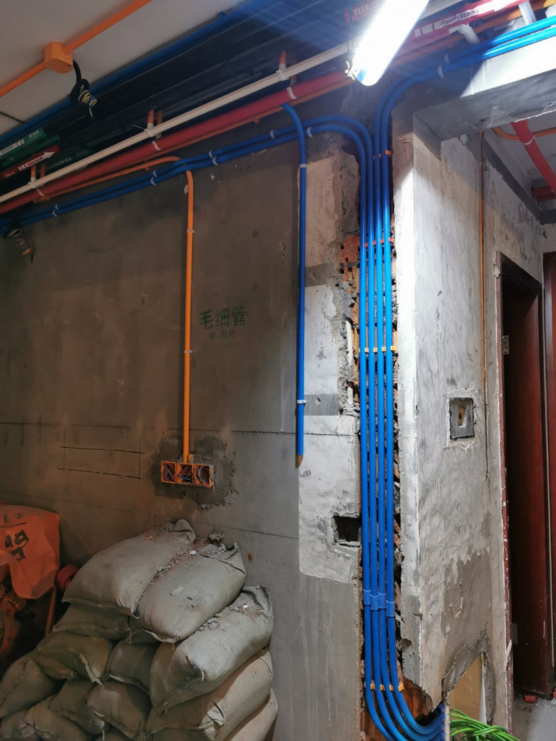 ����xq������������