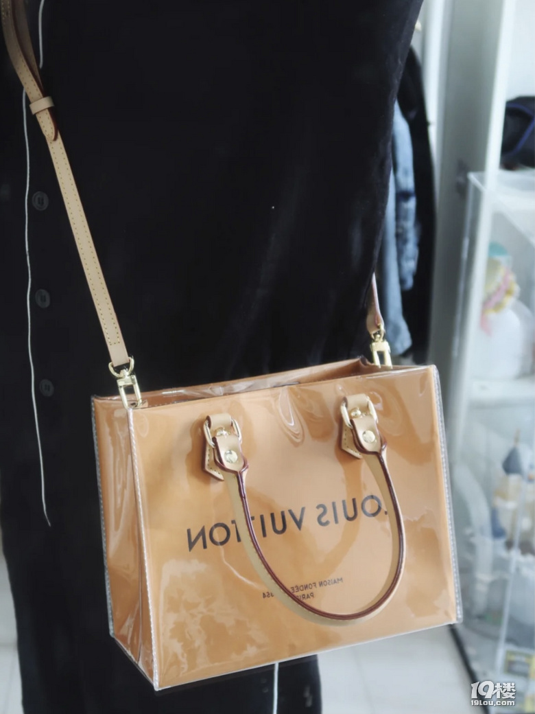 如何花30塊買GUCCI、LV限量包包?