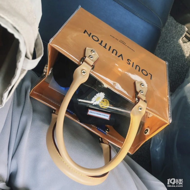 如何花30塊買GUCCI、LV限量包包?