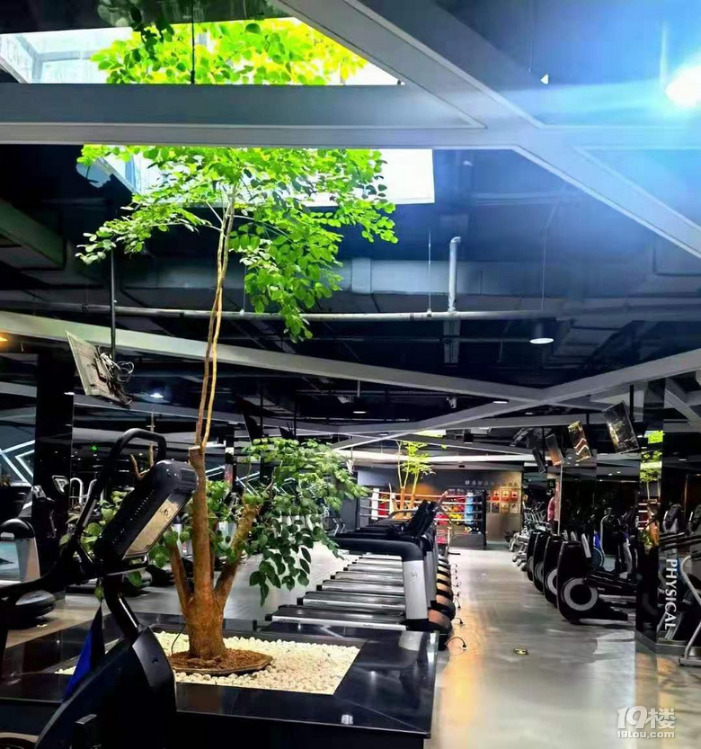转让 杭州舒适堡健身卡-庆春银泰店，有效期759天（25个月）