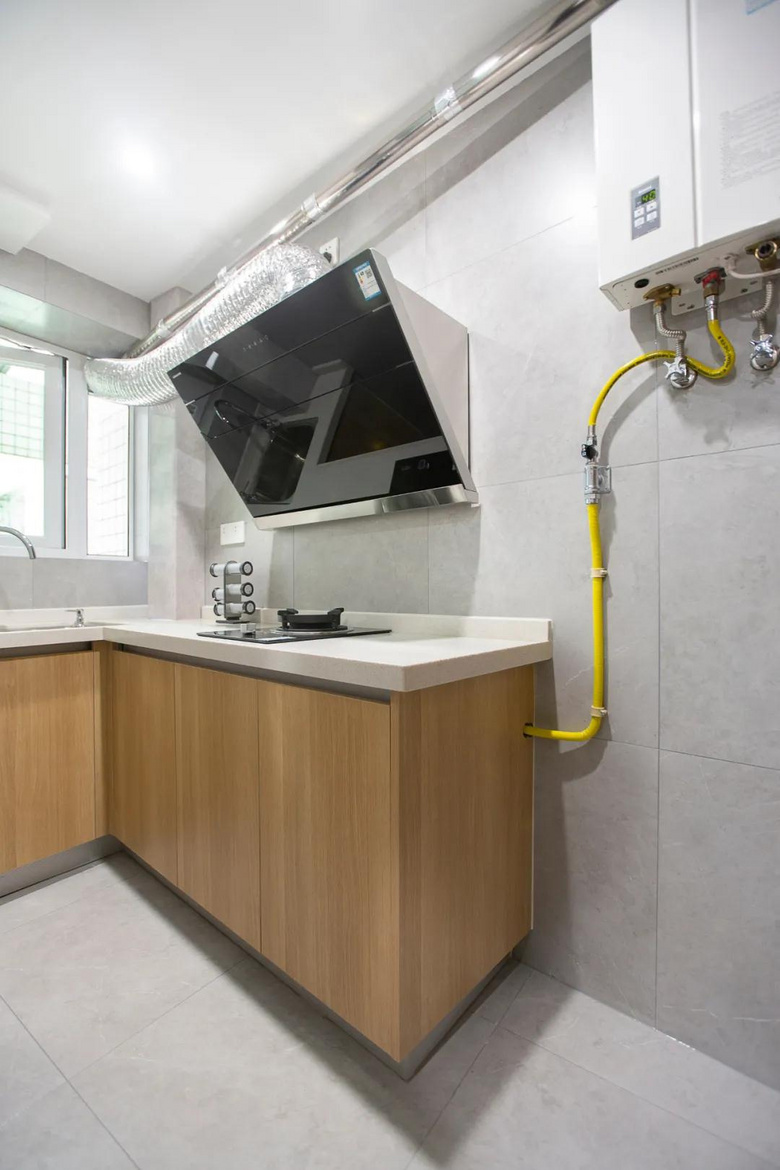 ����Ʒ����������75ƽ�׵ļ�Լ��ʽ��Ӫ����������е�����