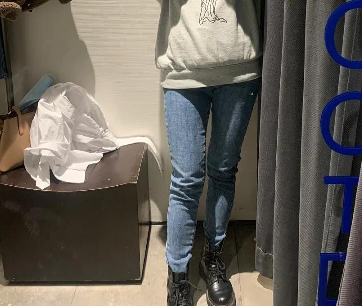 安利一件好看的襯衫裙，春天穿不要太好看了！
