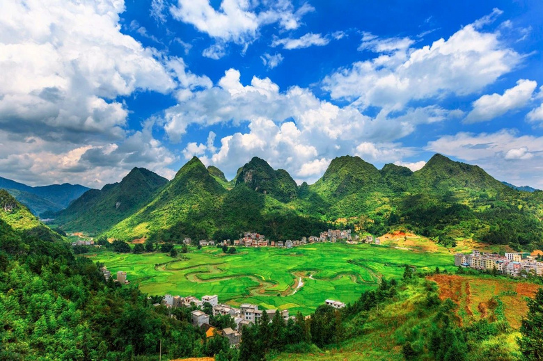 4月,老子不上班了,三月三請(qǐng)假去廣西!