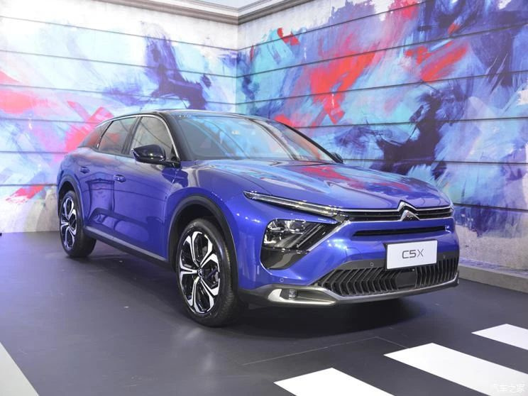 這臺(tái)怪異的旅行車,會(huì)是雪鐵龍的最后一搏嗎?