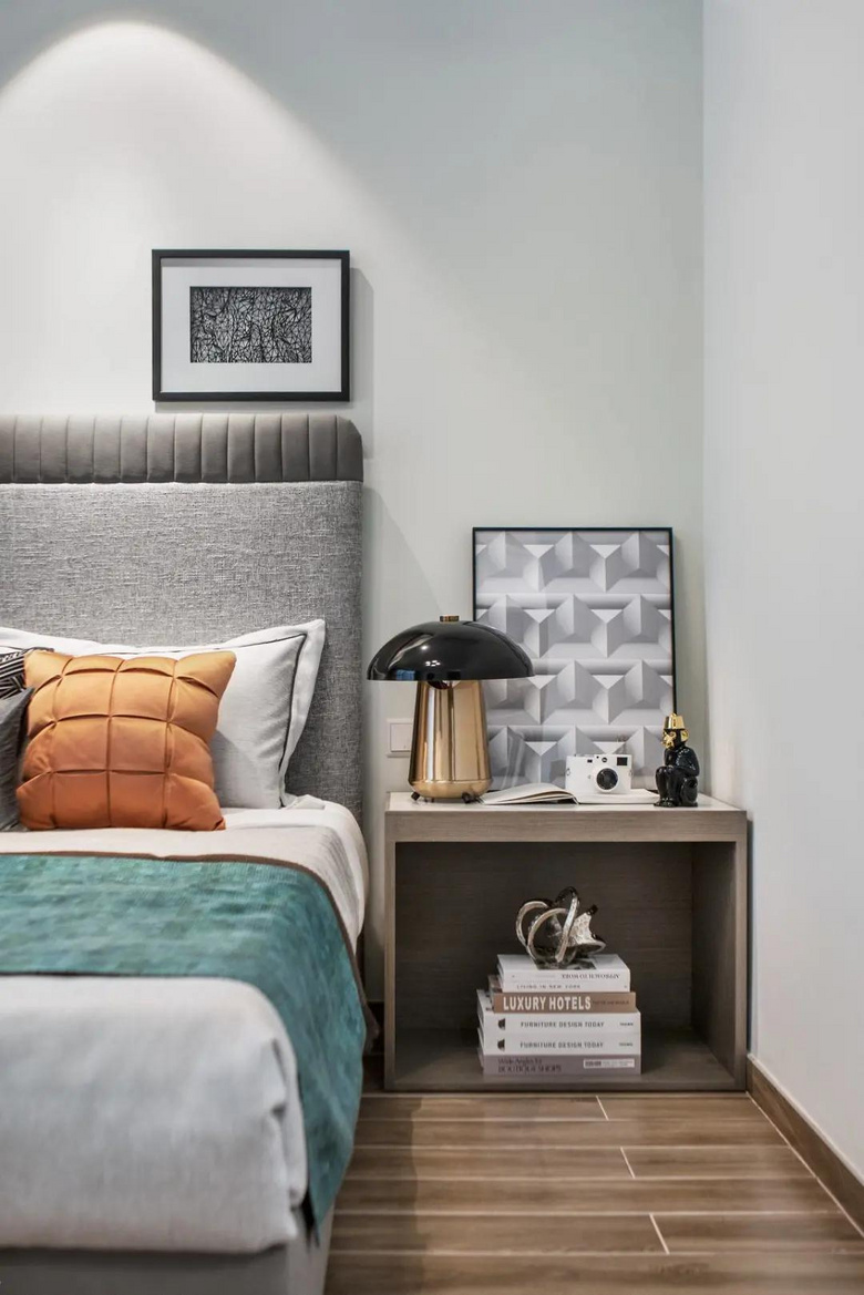 【作品赏析】——92㎡现代轻奢,精致金属、时尚与皮艺