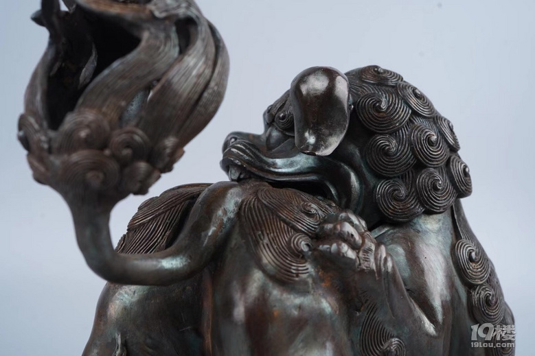 日本铜制狮子香炉摆件双戏狮样式皮壳老辣年份好高