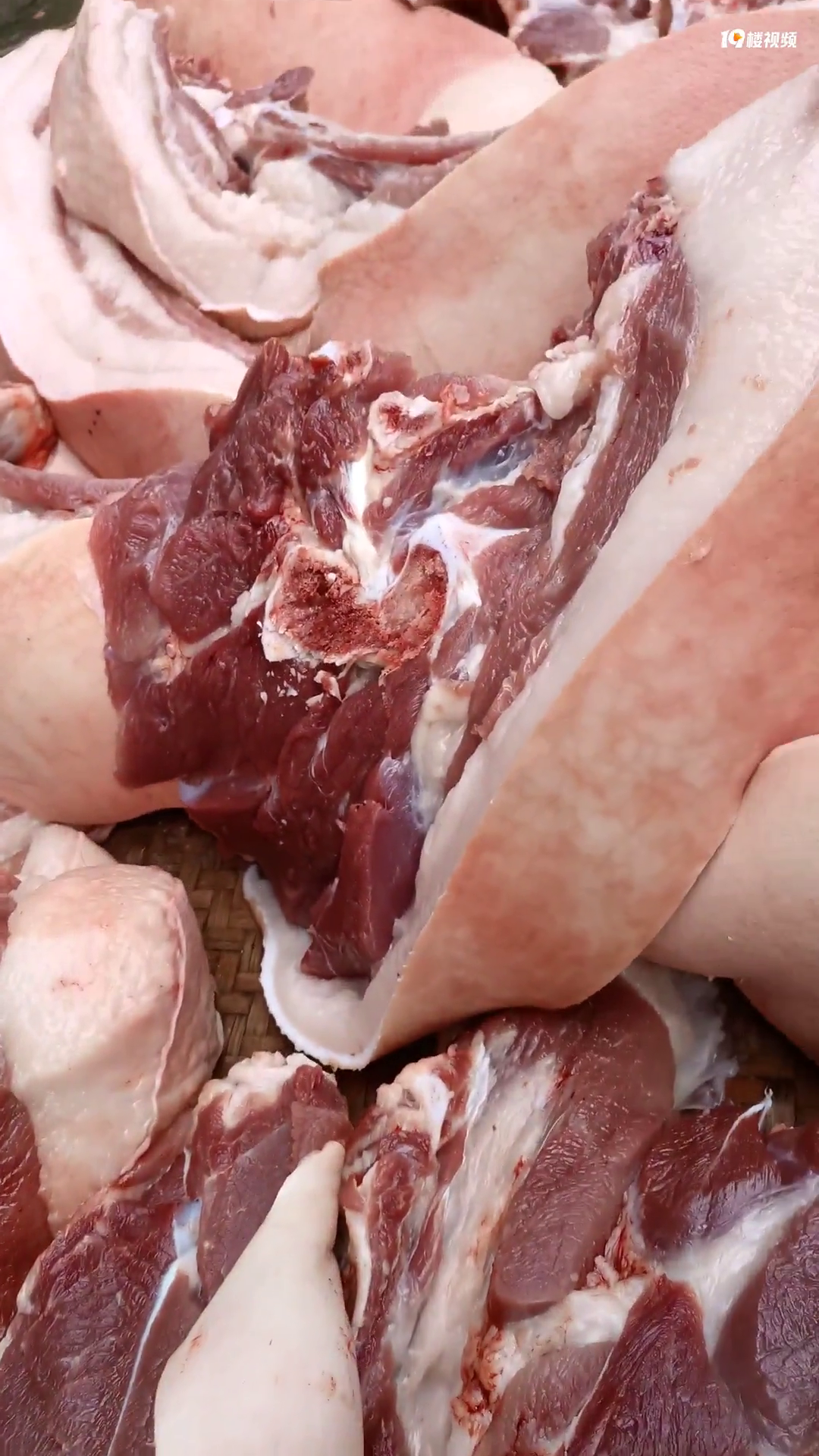 你吃过农户家黑毛土猪肉吗