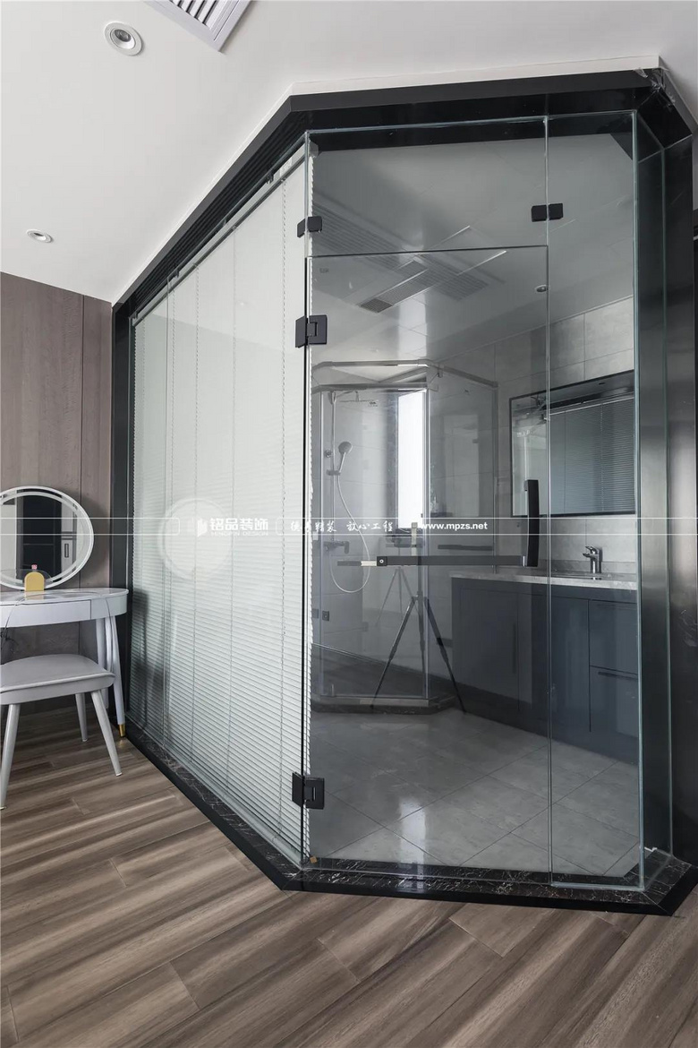 138���ִ�| �ս����أ�����Ȼ�Ķ����ͷ���λ���ʦ��Ʒζ��