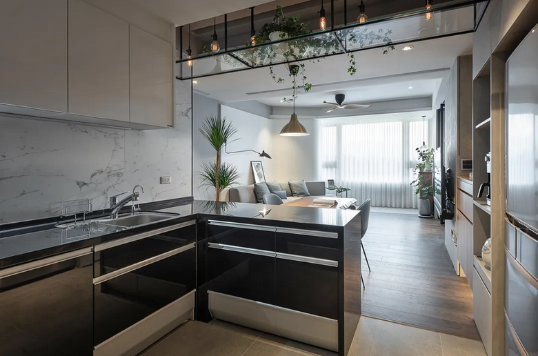 ����40 ����լ������83�O�������ӣ�����ϵ�߼��Һ����ʸ�