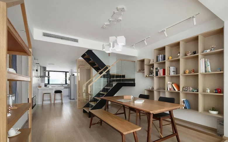 ��ȥ���������ļ�Խ��Խ�࣬ѧ����������ƣ�ס����֪���ж�ˬ