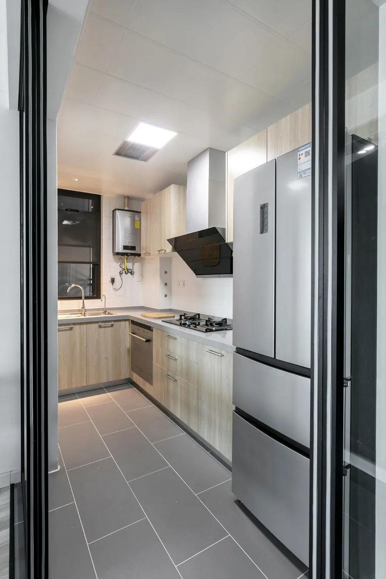 ����Ʒ����������������ȫ��ֻˢ���ǽ������װ���߼��У�����