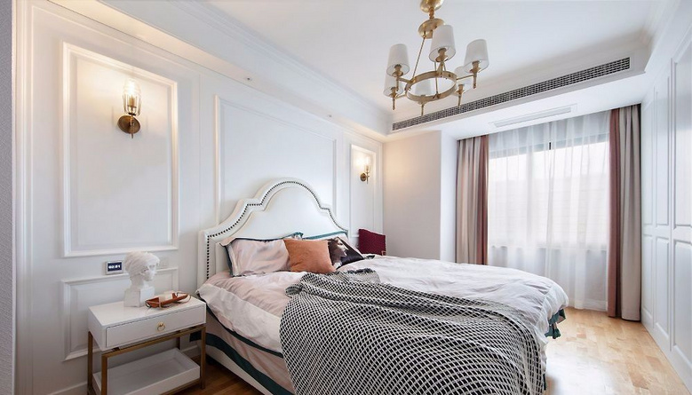 【作品赏析】——现代美式三居室,石膏线装饰的背景墙简洁又大气