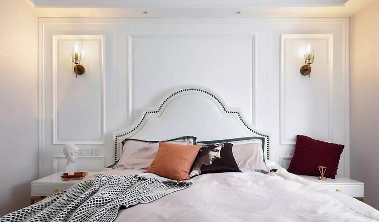 【作品赏析】——现代美式三居室,石膏线装饰的背景墙简洁又大气