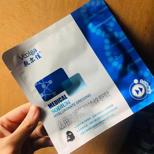 姐妹们！把你们用过最最最最最补水的面膜告诉我吧！