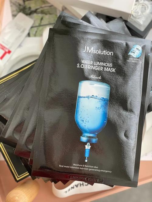 姐妹们！把你们用过最最最最最补水的面膜告诉我吧！