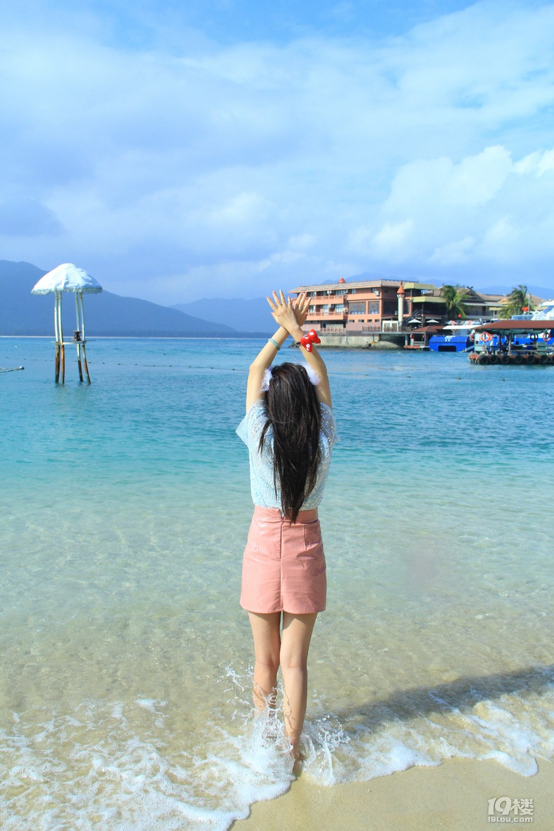 想出去旅游啦,看看海