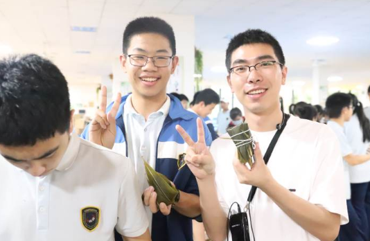 杭州初三班主任写下万字离别赠言：在我心里，你们都是未来大牛