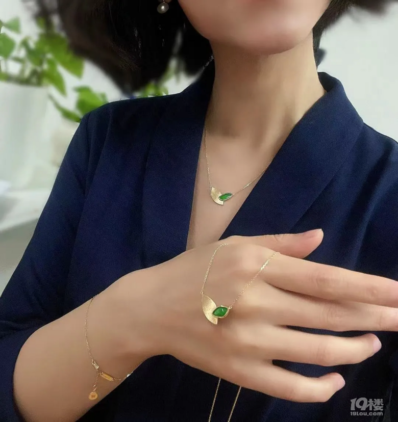 翡翠首饰,你能比明星们戴的好看几百倍!