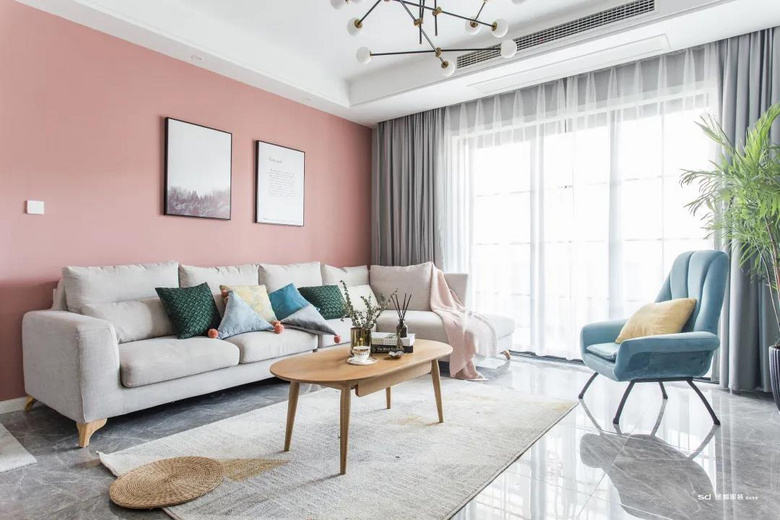 5����װ����С�Ļ�������������¸߶ȣ�