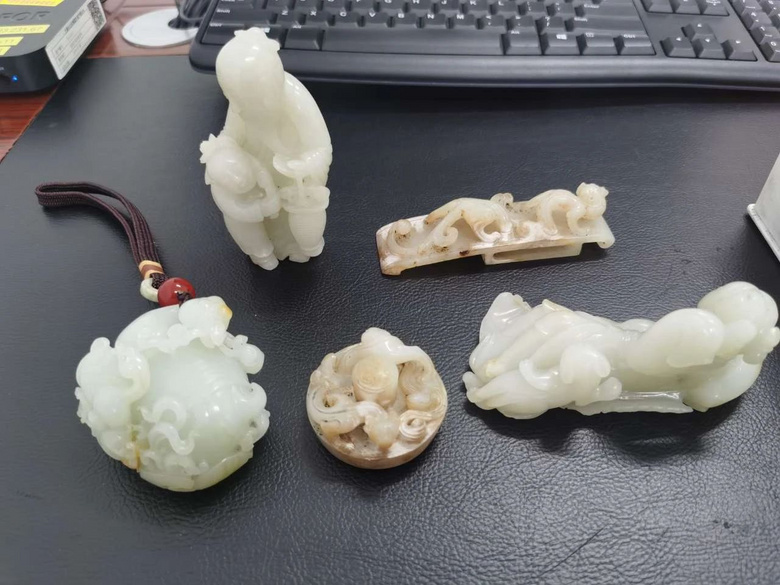 杭州一户人家价值数十万玉石被盗！一看监控惊了……