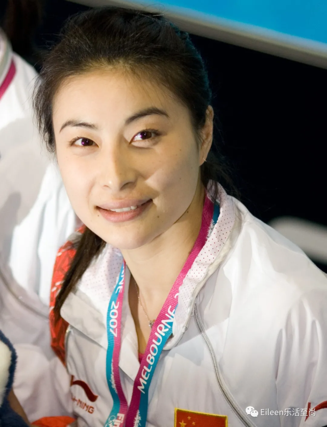 郭晶晶的豪门甜剧又出新番外?她的人生岂止夺冠