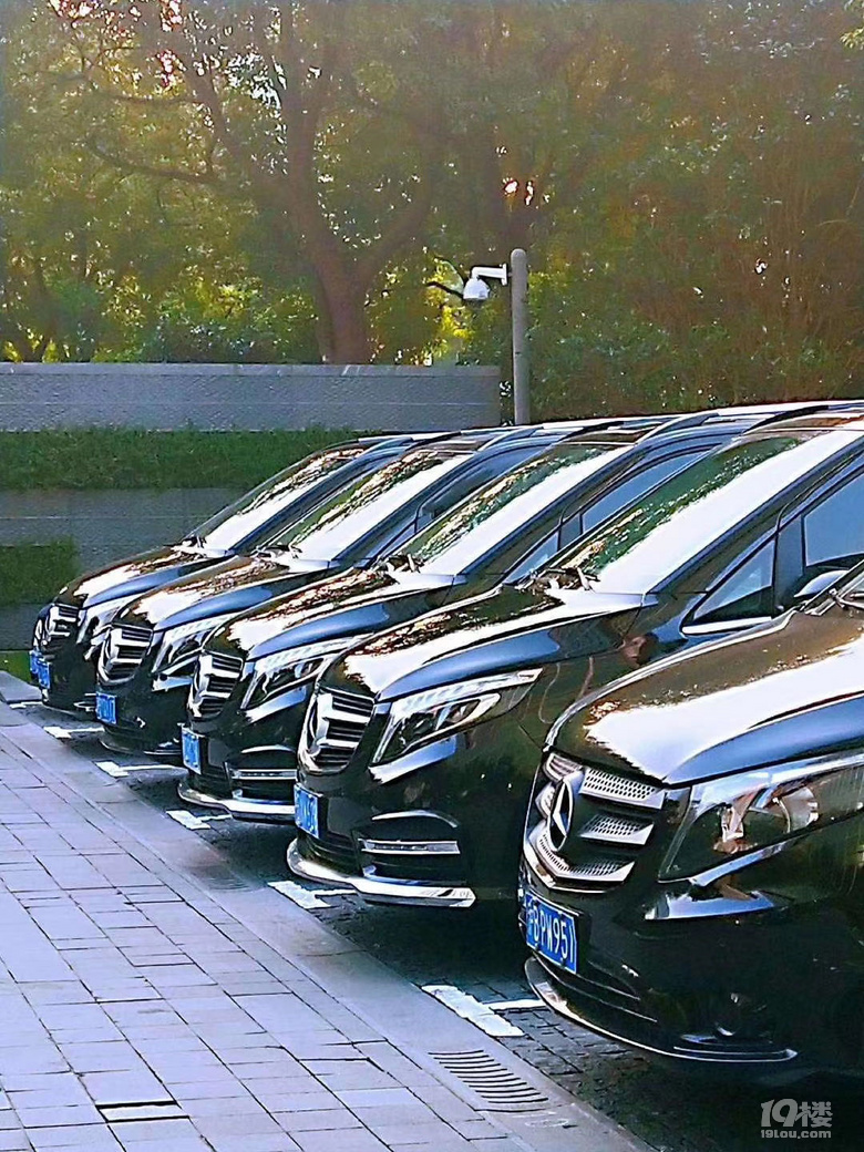 全新奔馳V260杭州租車,2021款7座奔馳保姆車租賃,奔馳包車