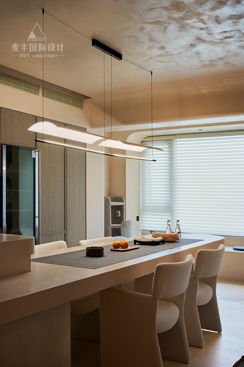 ���ɻ�����װ���似��~