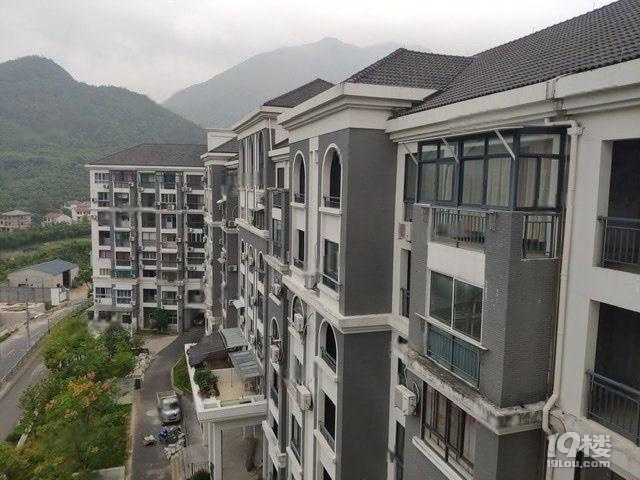 白水涧山庄2室1厅1卫28万41.88平方米